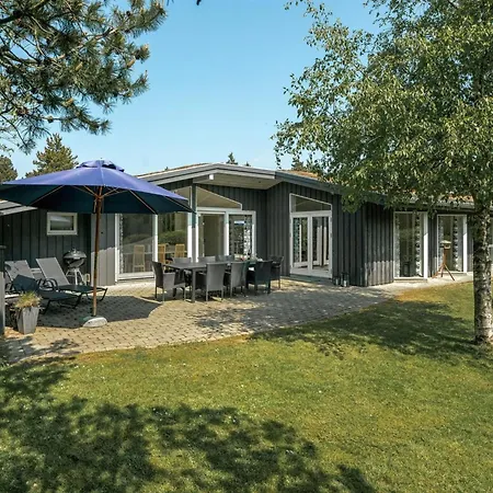 Vieno - 2-6km From The Sea By Interhome